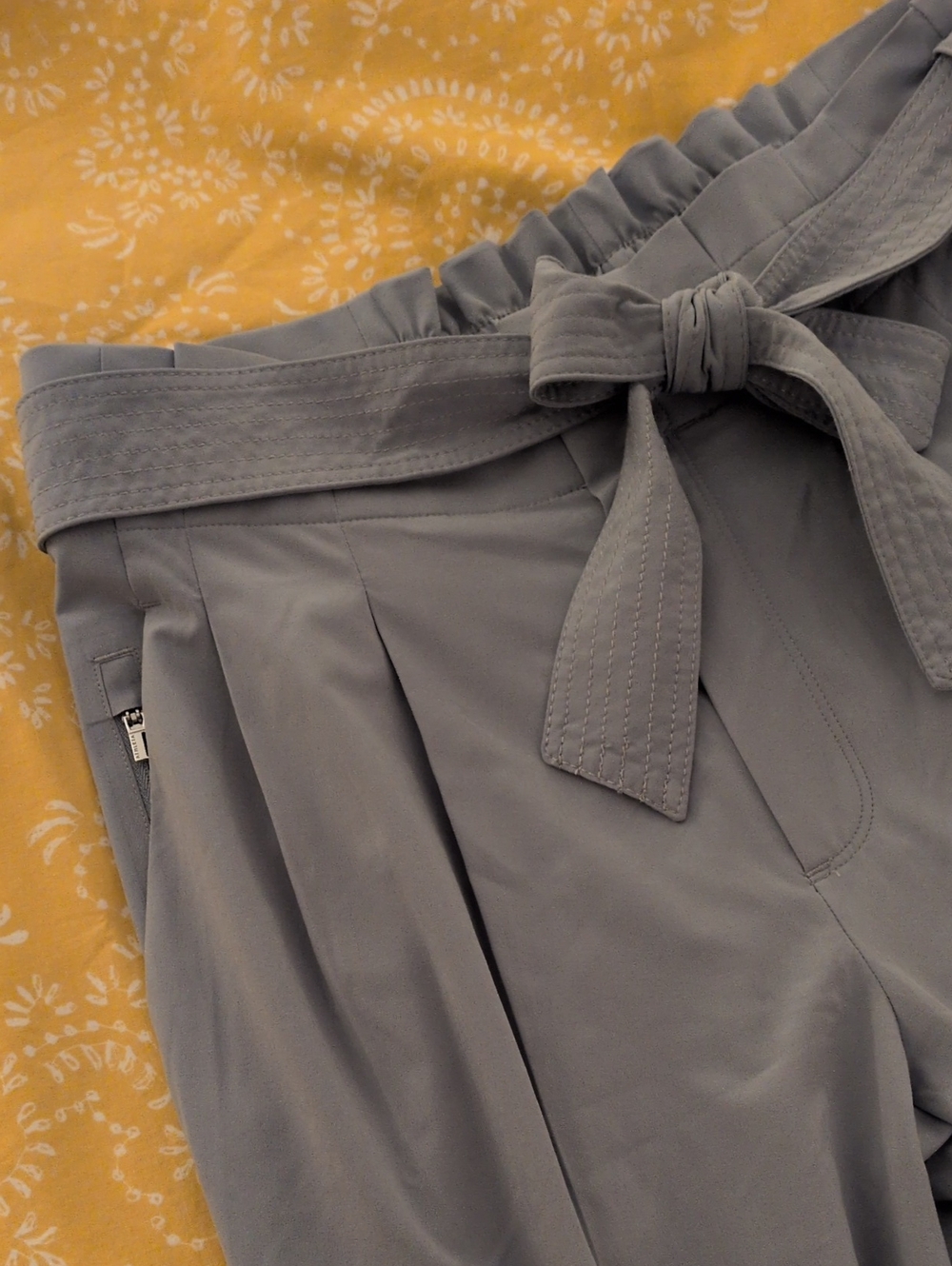 Athleta Light Blue Pleated Skyline Pant with Tie Belt - Women's (Size S)